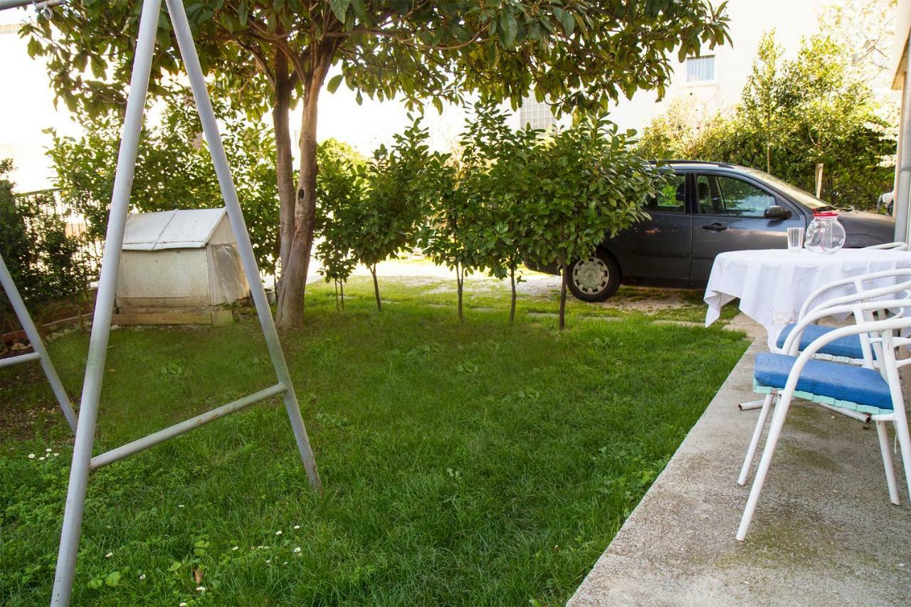 Apartment Ivana 2 *