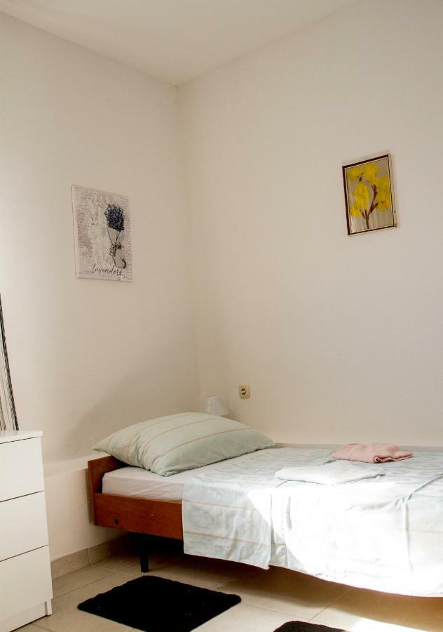 Apartment Ivana 2 *