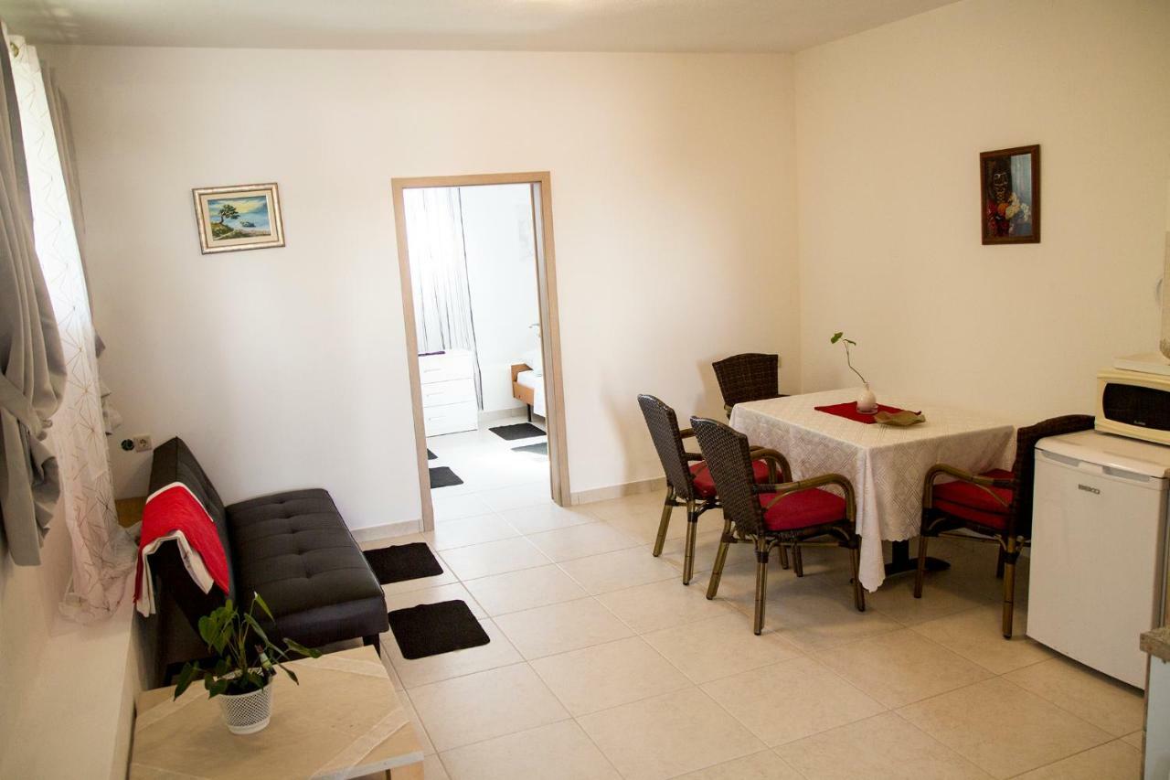 Ivana 2 Apartment *