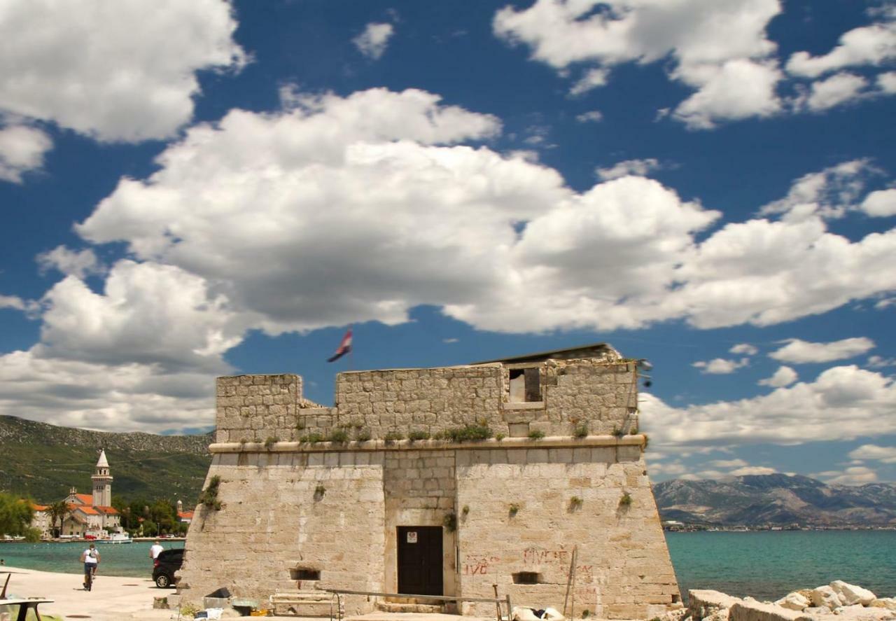 Ivana 2 * Kastela